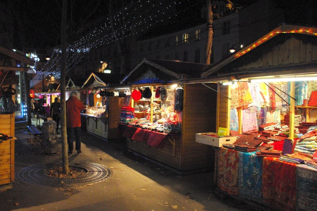 Montmartre Christmas Market at Place des Abbesses