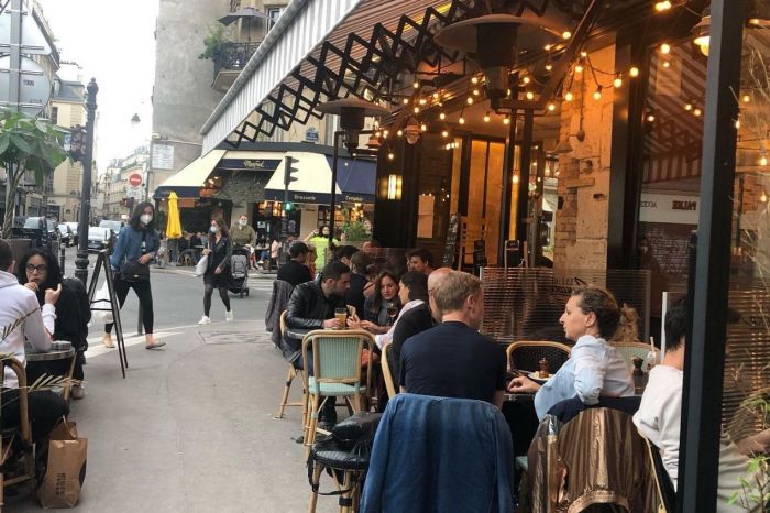 Photo for: Grab a drink in Paris’ 3rd arrondissement